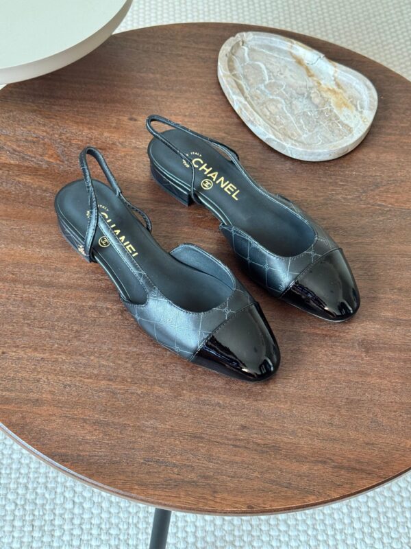 Chanel Flat Slipingback