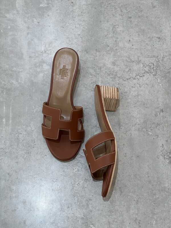 Hermes Oran Slippers With Heels - Image 4