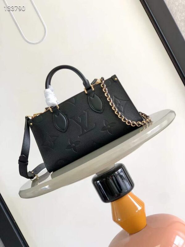 LV Onthego Bag 26 CM
