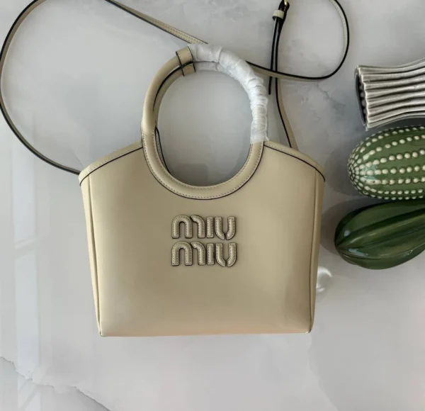 Miu miu bag 21 cm - Image 3
