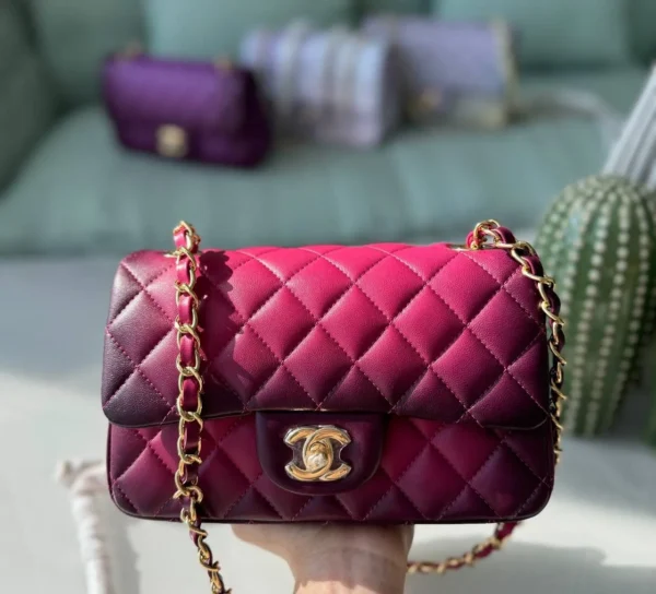 Chanel Classic 11.12 bag Gradient 20 cm