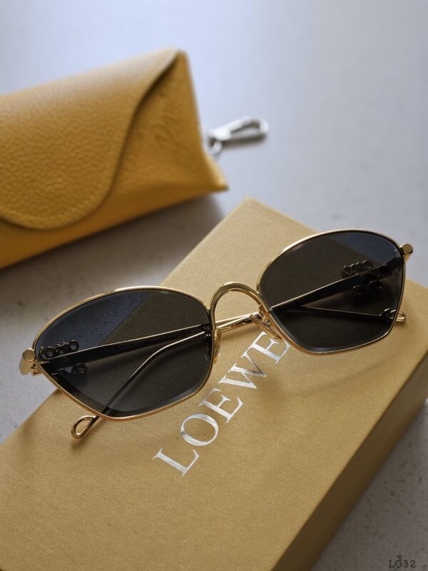 Loewe sunglasses - Image 2