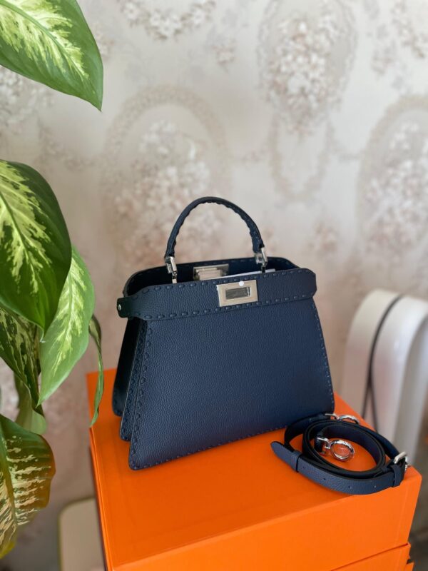 Fendi Peekapoo 27 cm - Image 6