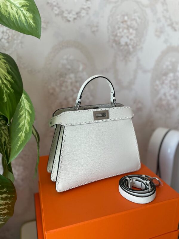 Fendi Peekapoo 27 cm - Image 2