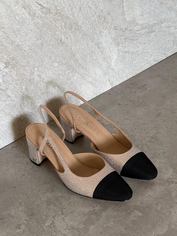Chanel Slingback heels - Image 7