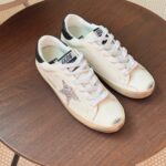 Golden Goose Sneakers - 03