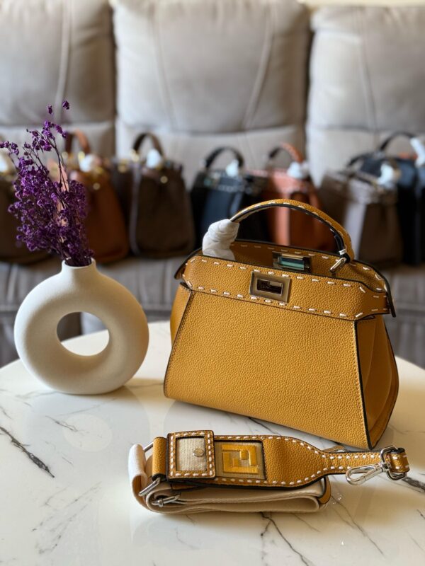 Fendi Bag 23 cm(4colors)