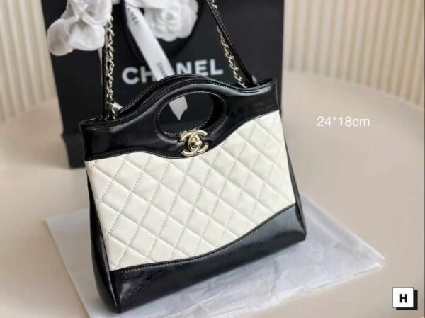 Chanel bag 24 cm(2colors)